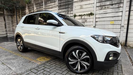VOLKSWAGEN T-CROSS 1.0 200 TSI TOTAL FLEX AUTOMÁTICO VOLKSWAGEN T-CROSS 1.0 200 TSI TOTAL FLEX AUTOMÁTICO